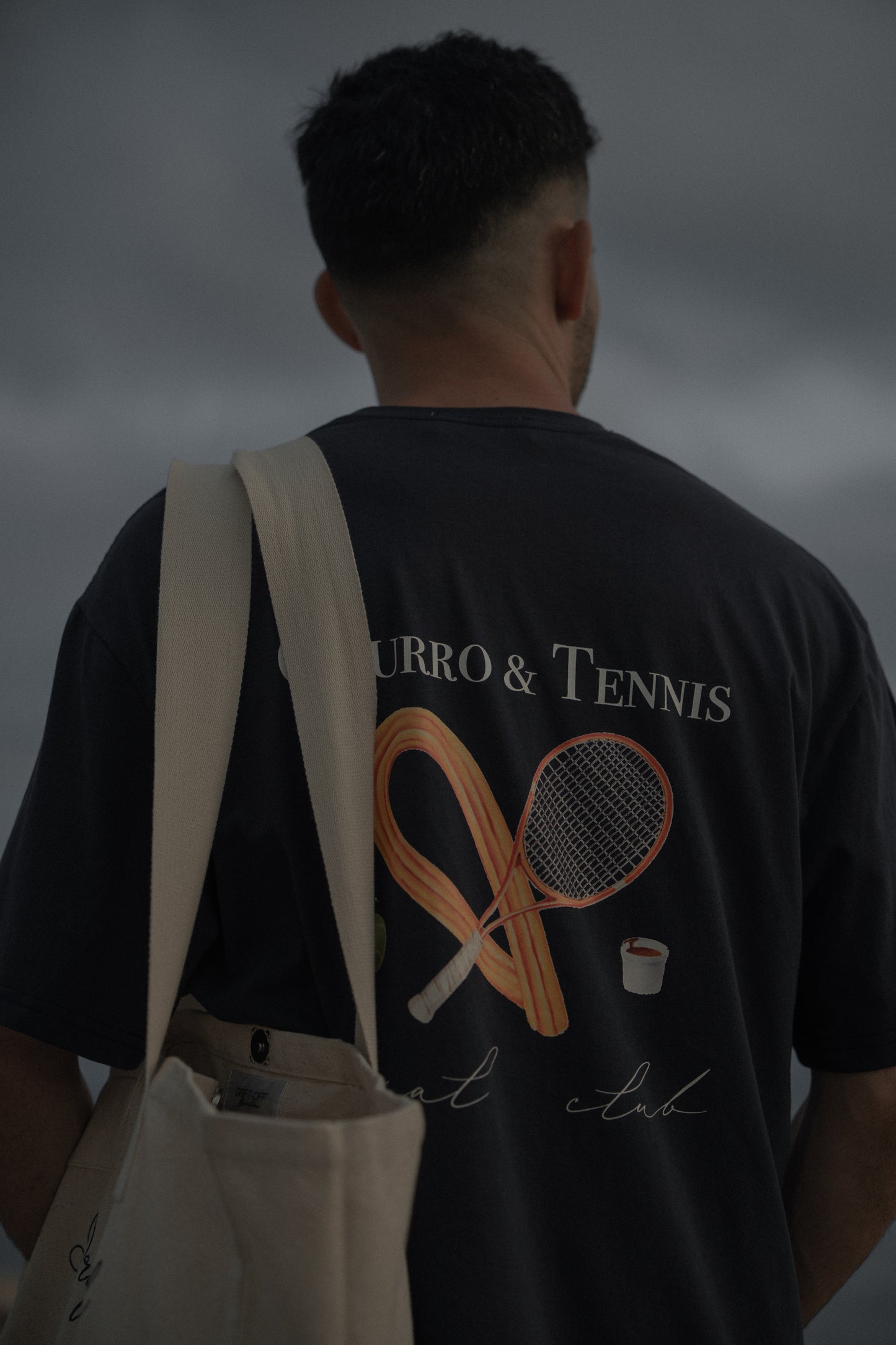 Camiseta Churro y Tenis Club en color Azul marino