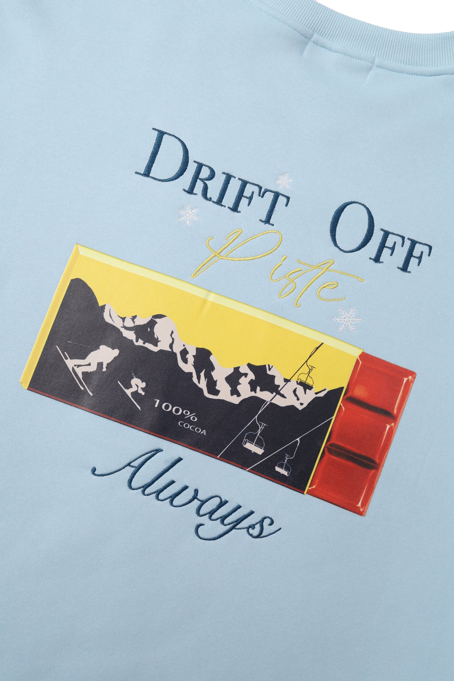 Sudadera Ski Spa Resort en color Azul Cielo